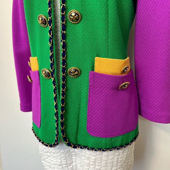 St. John Knit Blazer Double Breasted Color-Block Chain Accent Gold Buttons | 8 - Picture 6 of 15